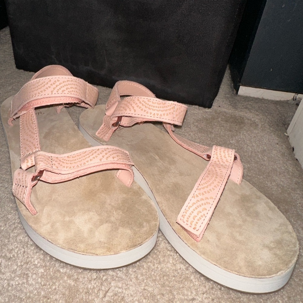 Light Pink Teva Sandals